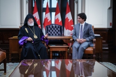 Prime Minister Justin Trudeau meets with Aram I, his holiness Catholicos, in his office in West Block of Parliament, in Ottawa, Ontario, on Tuesday, June 6th, 2023.

Le Premier Ministre Justin Trudeau Aram I, sa sainteté Catholicos, dans son bureau du bloc ouest du parlement, à Ottawa, en Ontario, le mardi, 6 juin 2023.